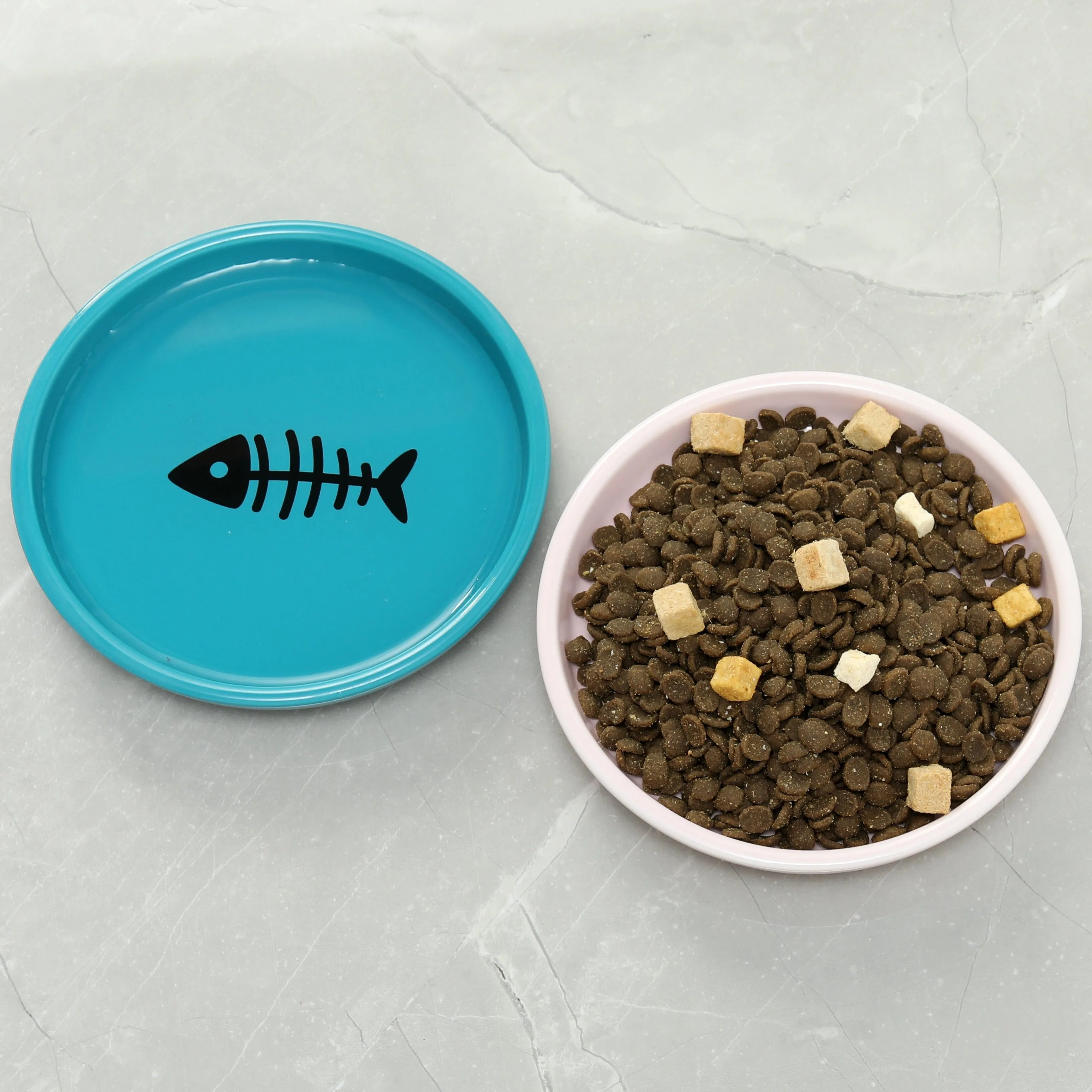 OSCAR ROUND CAT DISH SET OF TWO -  BLUE